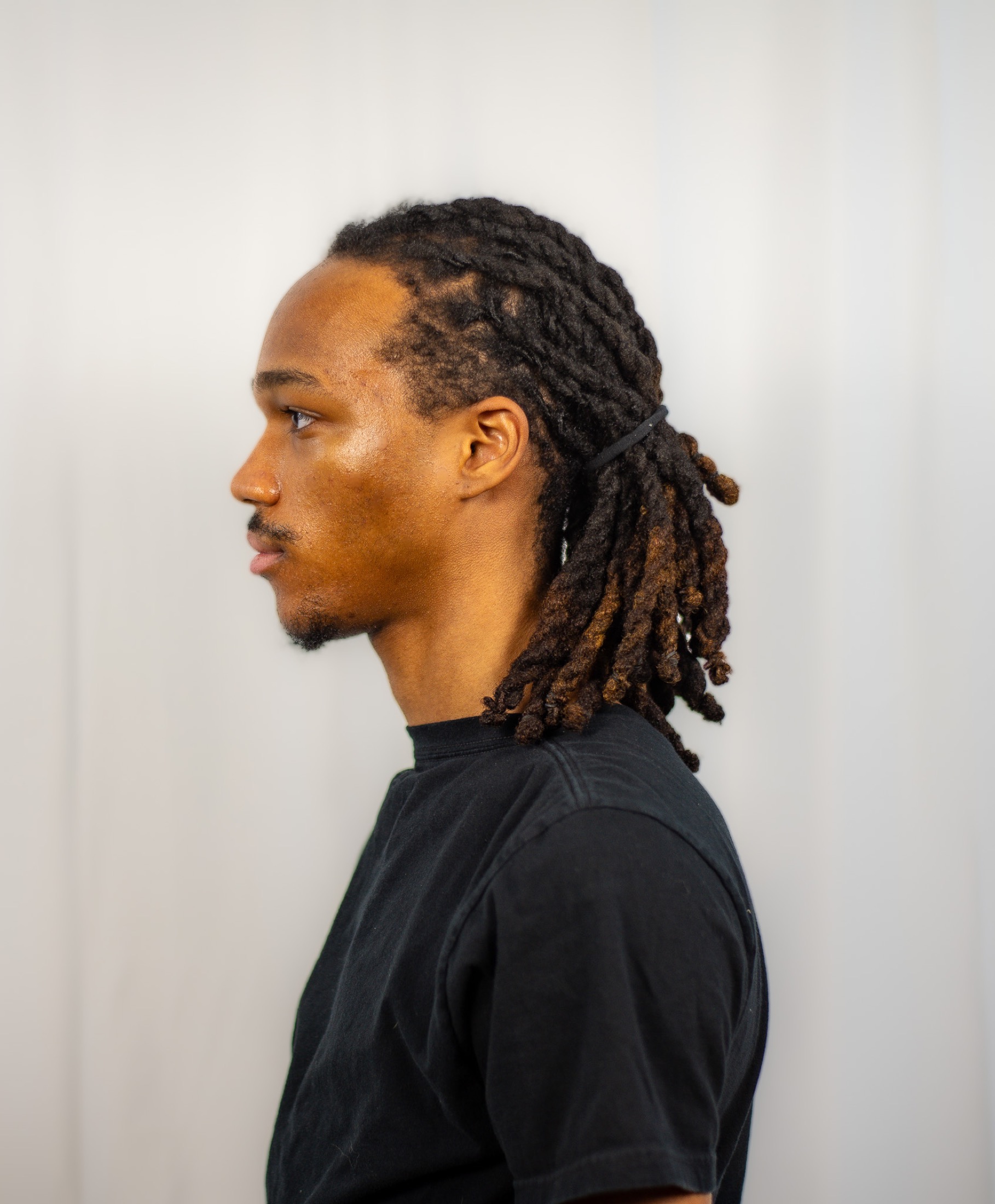 Side profile digital of Kamari